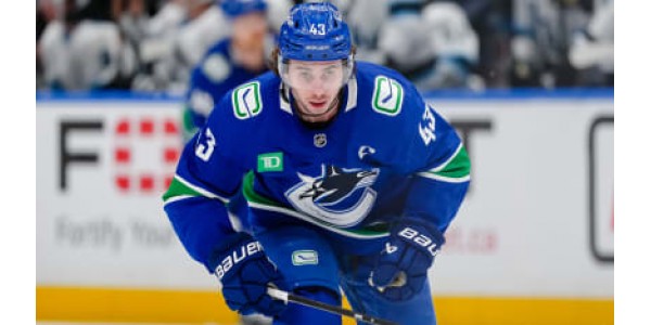 Quinn Hughes mlčí o poznámkách svého bratra Quinn Hughes mlčí o poznámkách svého bratra